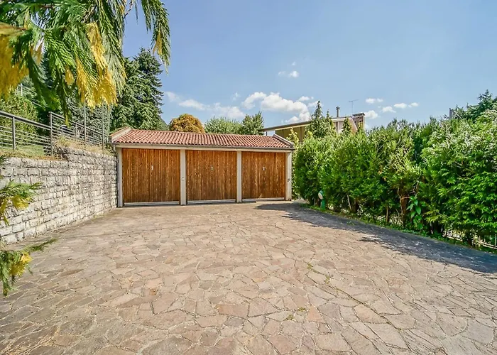 ヴィラ Ornella マンデッロ・デル・ラーリオ