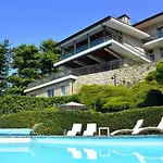 Villa Ornella *