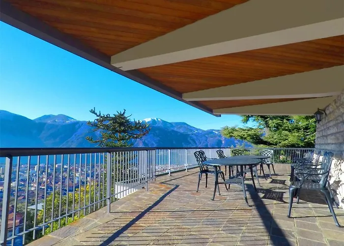 Ornella Villa Mandello del Lario